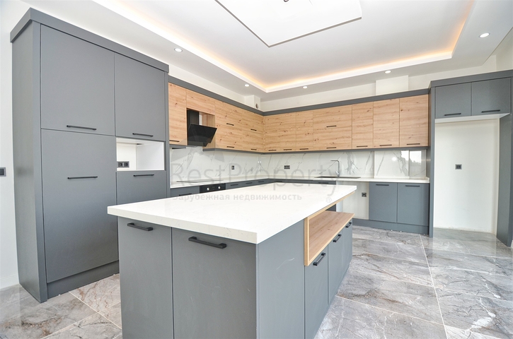 Villa mit 7+2 Grundrissen in der Region Doshemealty - Antalya