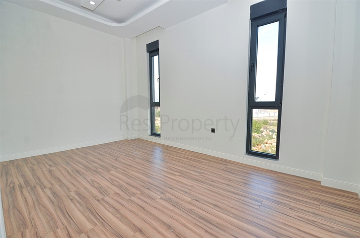 Villa mit 7+2 Grundrissen in der Region Doshemealty - Antalya