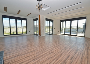 Villa mit 7+2 Grundrissen in der Region Doshemealty - Antalya