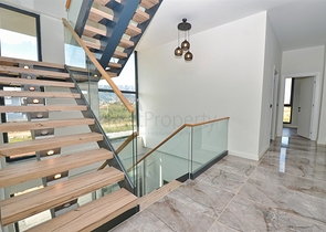 Villa mit 7+2 Grundrissen in der Region Doshemealty - Antalya