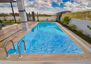 Villa mit 7+2 Grundrissen in der Region Doshemealty - Antalya