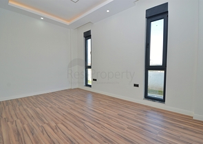 Villa mit 7+2 Grundrissen in der Region Doshemealty - Antalya