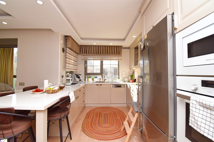 5+1 Duplex-Wohnung in der Nachbarschaft von Yenigün - Antalya