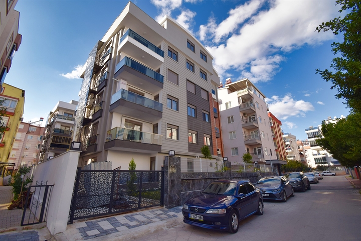5+1 Duplex-Wohnung in der Nachbarschaft von Yenigün - Antalya