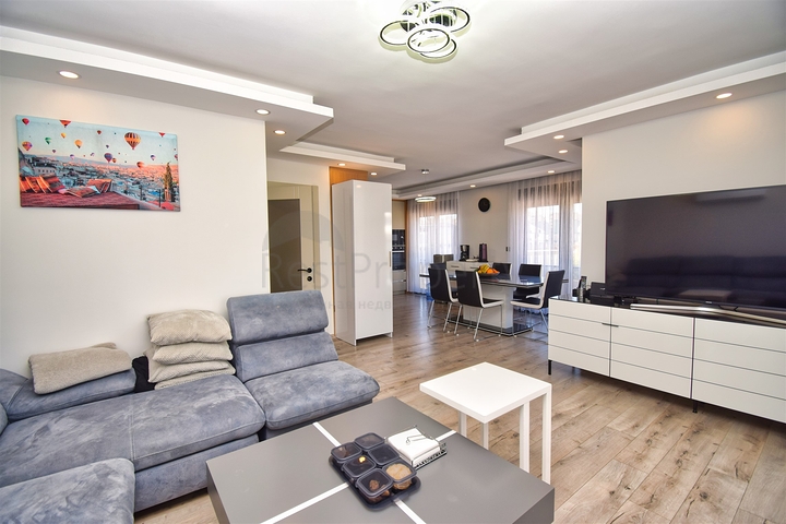 3+1 Wohnung in der Wohngegend Güzeloba - Antalya