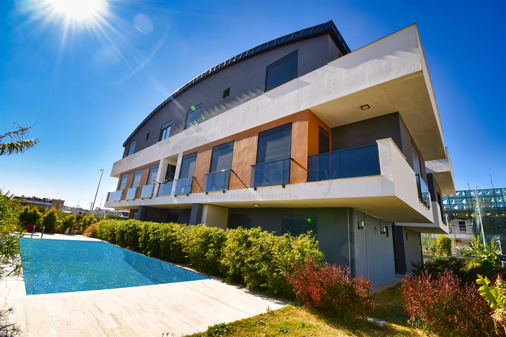 3+1 Wohnung in der Wohngegend Güzeloba - Antalya