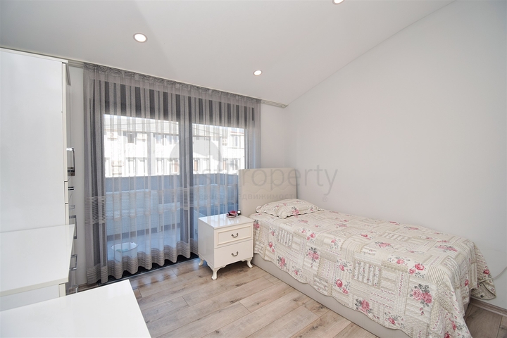 3+1 Wohnung in der Wohngegend Güzeloba - Antalya