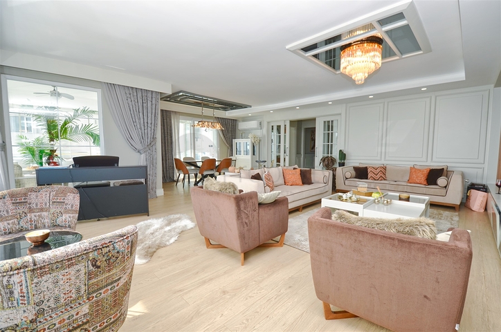 4+1 Wohnung in der Wohngegend Çaglayan - Antalya 