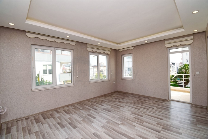 Wohnung mit 4+1 Grundriss im Wohnbezirk Liman - Antalya 