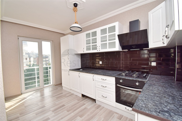 Wohnung mit 4+1 Grundriss im Wohnbezirk Liman - Antalya 