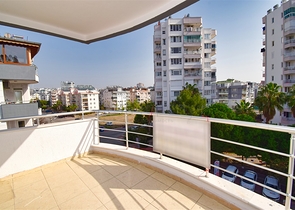Wohnung mit 4+1 Grundriss im Wohnbezirk Liman - Antalya 