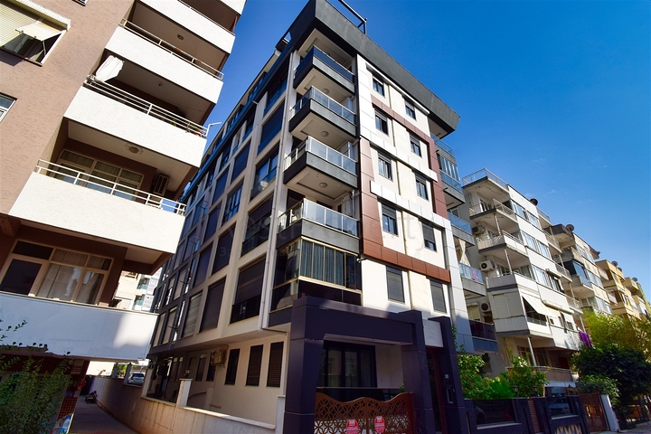 Wohnung mit 3+1 Grundriss in der Wohngegend von Genclik - Antalya 