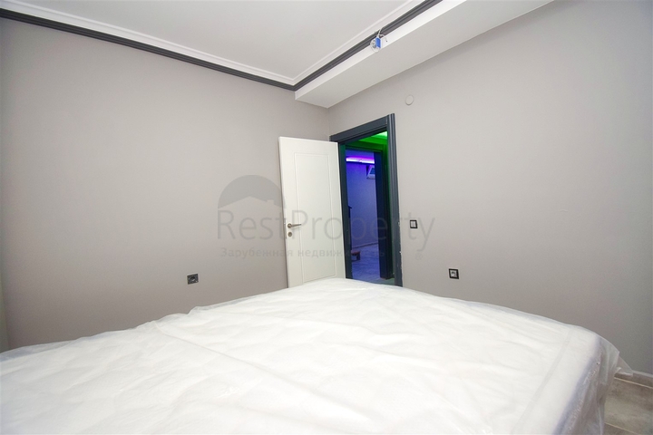 Villa mit 7+3 Grundrissen in Altyntas - Antalya 