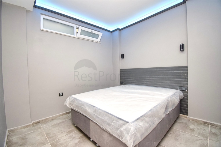 Villa mit 7+3 Grundrissen in Altyntas - Antalya 