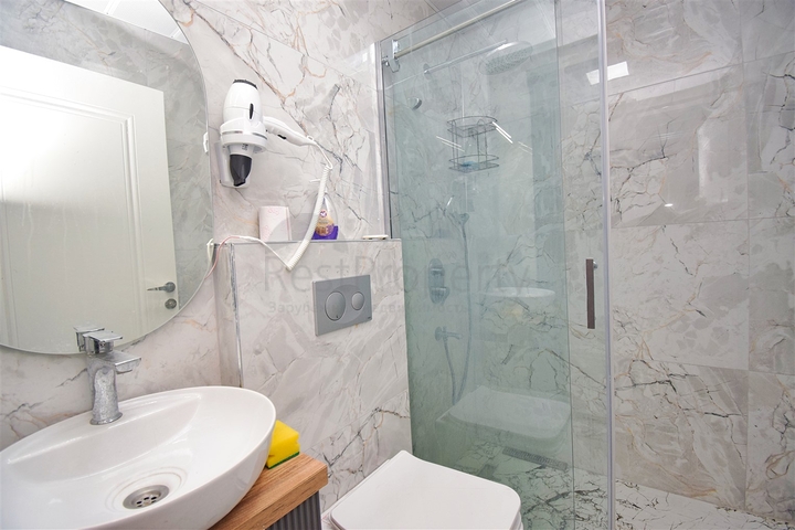 Villa mit 7+3 Grundrissen in Altyntas - Antalya 