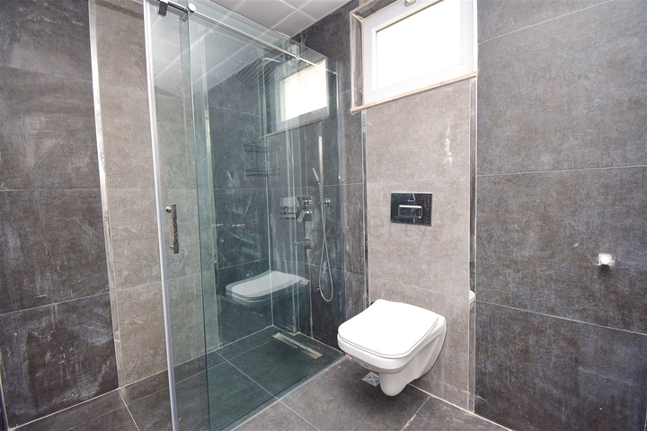 Villa mit 7+3 Grundrissen in Altyntas - Antalya 