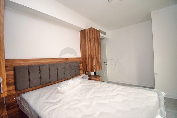 Villa mit 7+3 Grundrissen in Altyntas - Antalya 