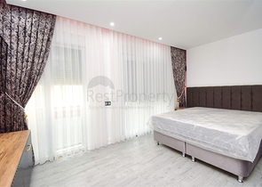 Villa mit 7+3 Grundrissen in Altyntas - Antalya 