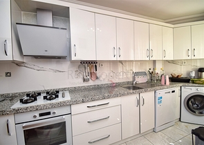 3+1-Apartments in der Wohngegend Toros - Antalya 