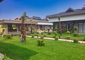 4+1-Villa im Wohnbezirk Aslanbujak - Antalya