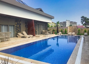 4+1-Villa im Wohnbezirk Aslanbujak - Antalya