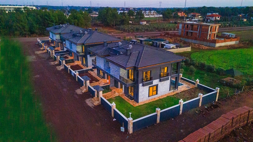 4+1-Villen im Stadtteil Doshemealty - Antalya 