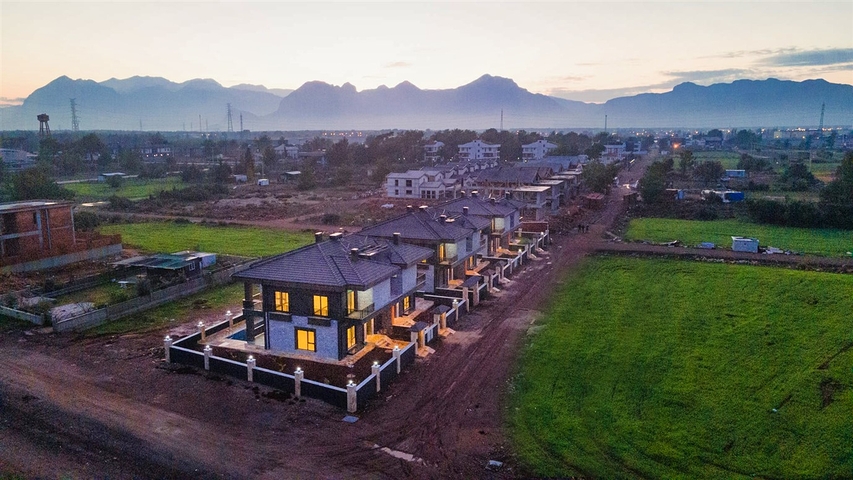 4+1-Villen im Stadtteil Doshemealty - Antalya 