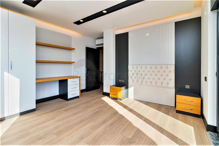 4+1-Villen im Stadtteil Doshemealty - Antalya 