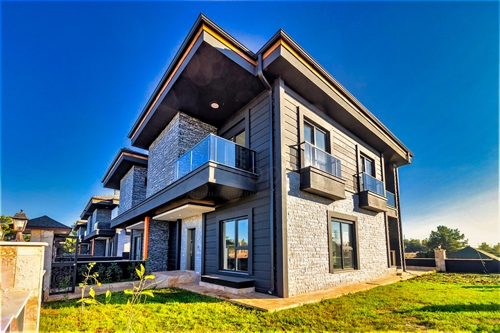 4+1-Villen im Stadtteil Doshemealty - Antalya 