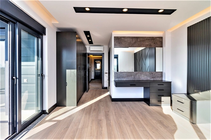 4+1-Villen im Stadtteil Doshemealty - Antalya 