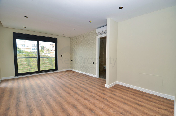 3+1-Villen im Wohnbezirk Güzeloba - Antalya 