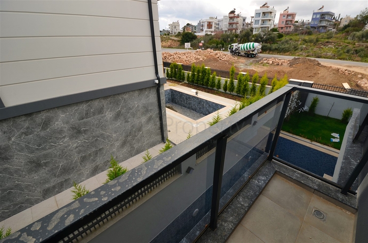 3+1-Villen im Wohnbezirk Güzeloba - Antalya 