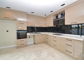 3+1-Villen im Wohnbezirk Güzeloba - Antalya 