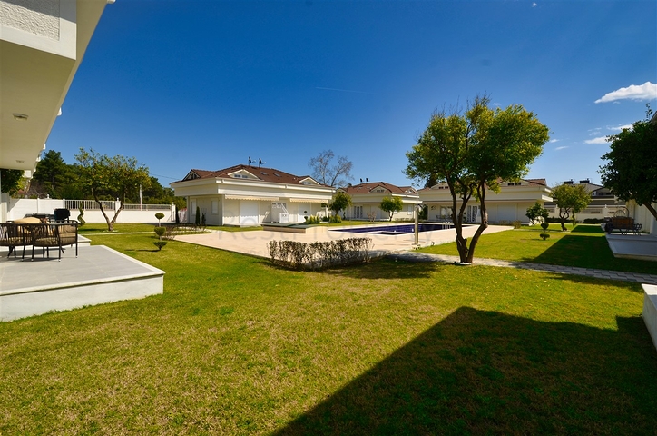 2+1-Villen im Wohnbezirk Aslanbujak - Antalya 