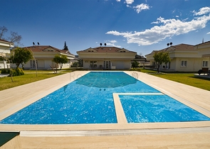 2+1-Villen im Wohnbezirk Aslanbujak - Antalya 