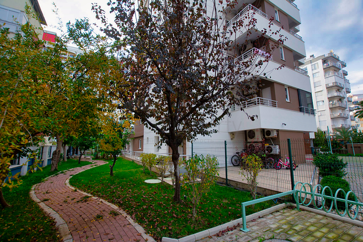 2+1-Apartments in der Wohngegend Güzeloba - Antalya 