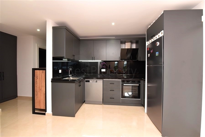 Wohnung 2+1 in einer Wohnanlage mit Hotelinfrastruktur.