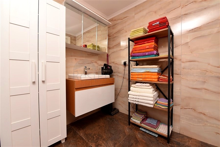 Wohnung 2+1 in einer Wohnanlage mit Hotelinfrastruktur.