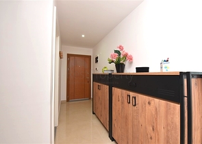 Wohnung 2+1 in einer Wohnanlage mit Hotelinfrastruktur.