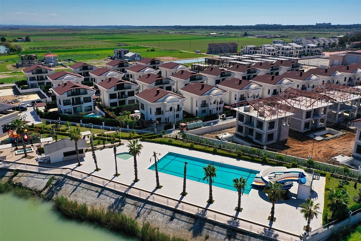 Villa mit 6+1 Grundrissen in Belek - Antalya 