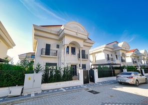 Villa mit 6+1 Grundrissen in Belek - Antalya 
