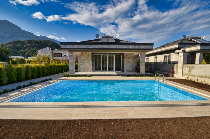 Villa mit 6+1 Grundriss in Kemer - Antalya 