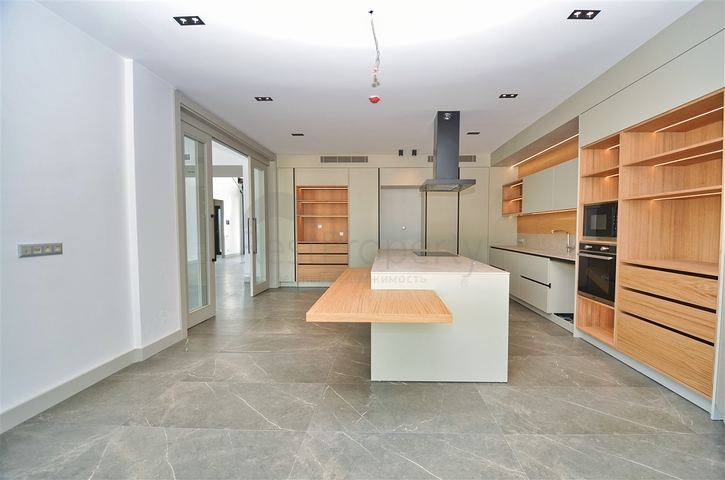 4+1-Villa in der Region Doshemealty - Antalya