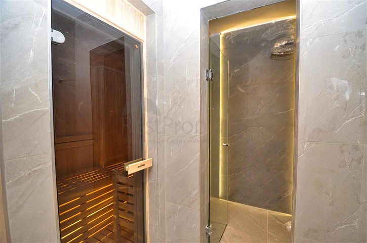 4+1-Villa in der Region Doshemealty - Antalya