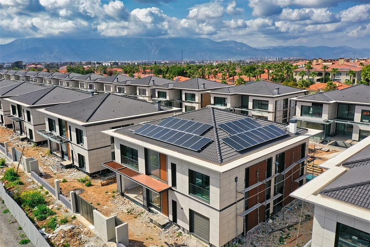 4+1-Villa in der Region Doshemealty - Antalya