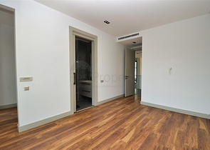 4+1-Villa in der Region Doshemealty - Antalya