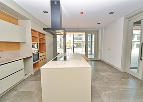 4+1-Villa in der Region Doshemealty - Antalya