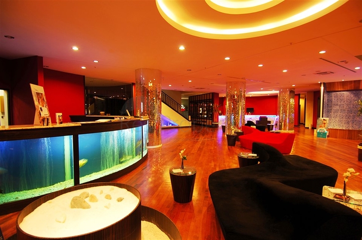 Luxus-Apartment mit direktem Meerblick