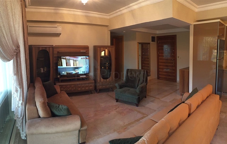 Luxus-Apartment mit direktem Meerblick