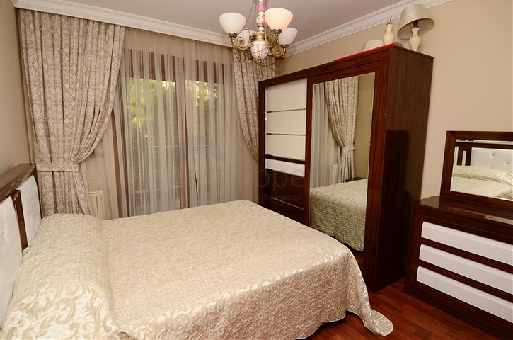 Apartment 3+1 möbliert, in einem Komplex in der ersten Zeile